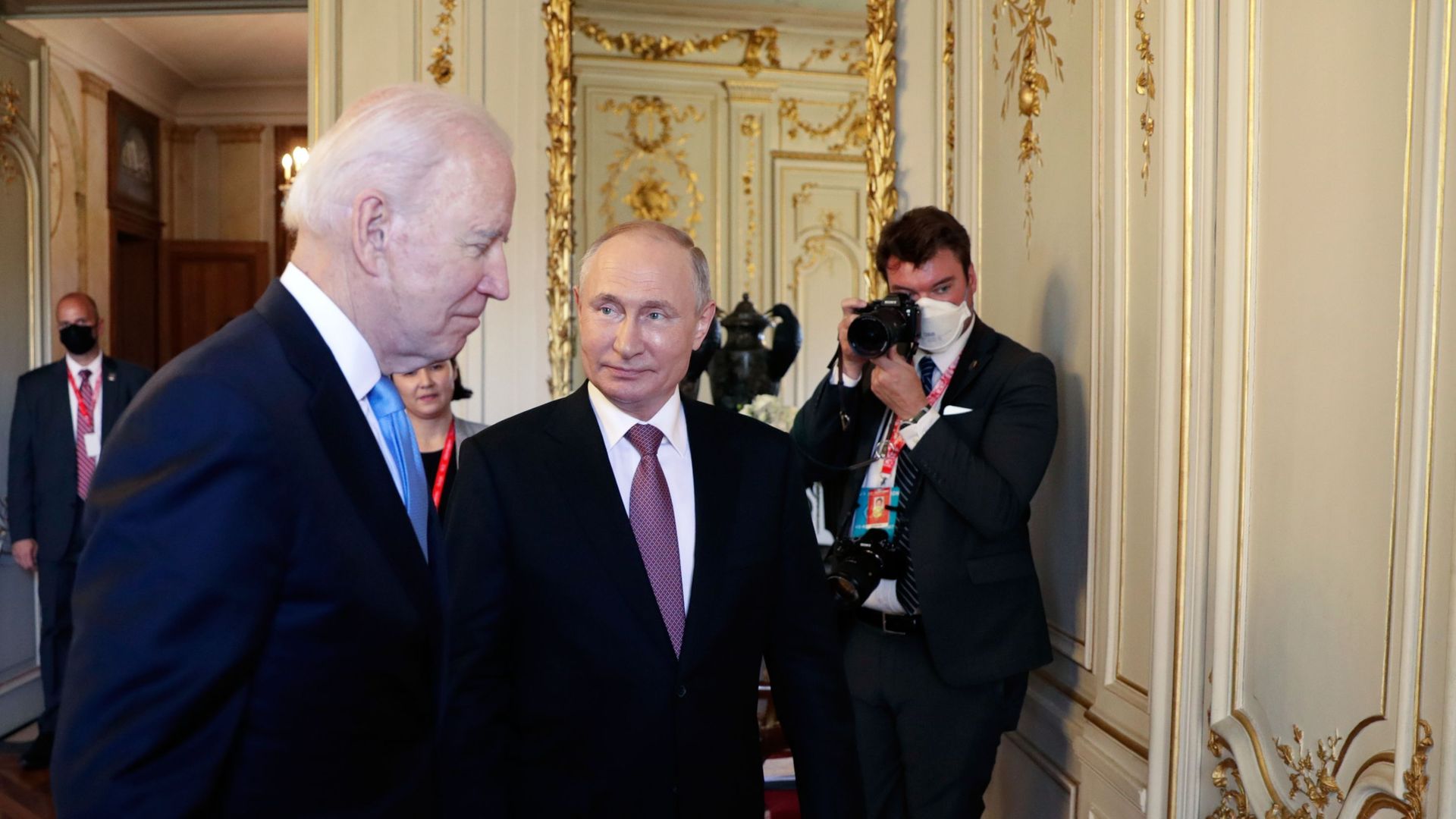 Russian President Vladimir Putin and US President Joe Biden Meet in Geneva Russian President Vladimir Putin and US President Joe Biden Meet in Geneva - Sputnik International, 1920, 17.06.2021