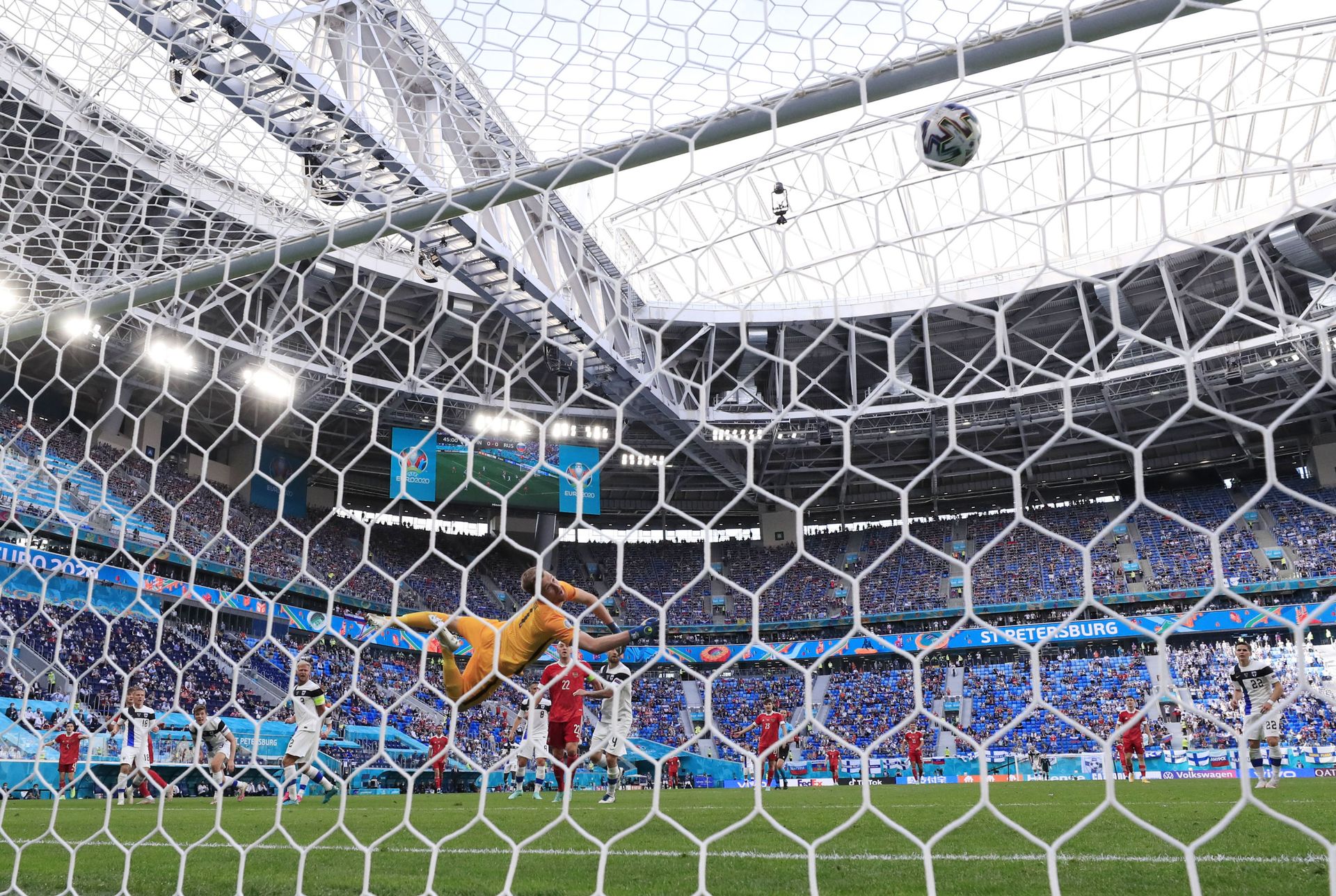 Russia Beats Finland 1-0 at Euro 2020 - Video Russia Beats Finland 1-0 at Euro 2020 - Video - Sputnik International, 1920, 16.06.2021
