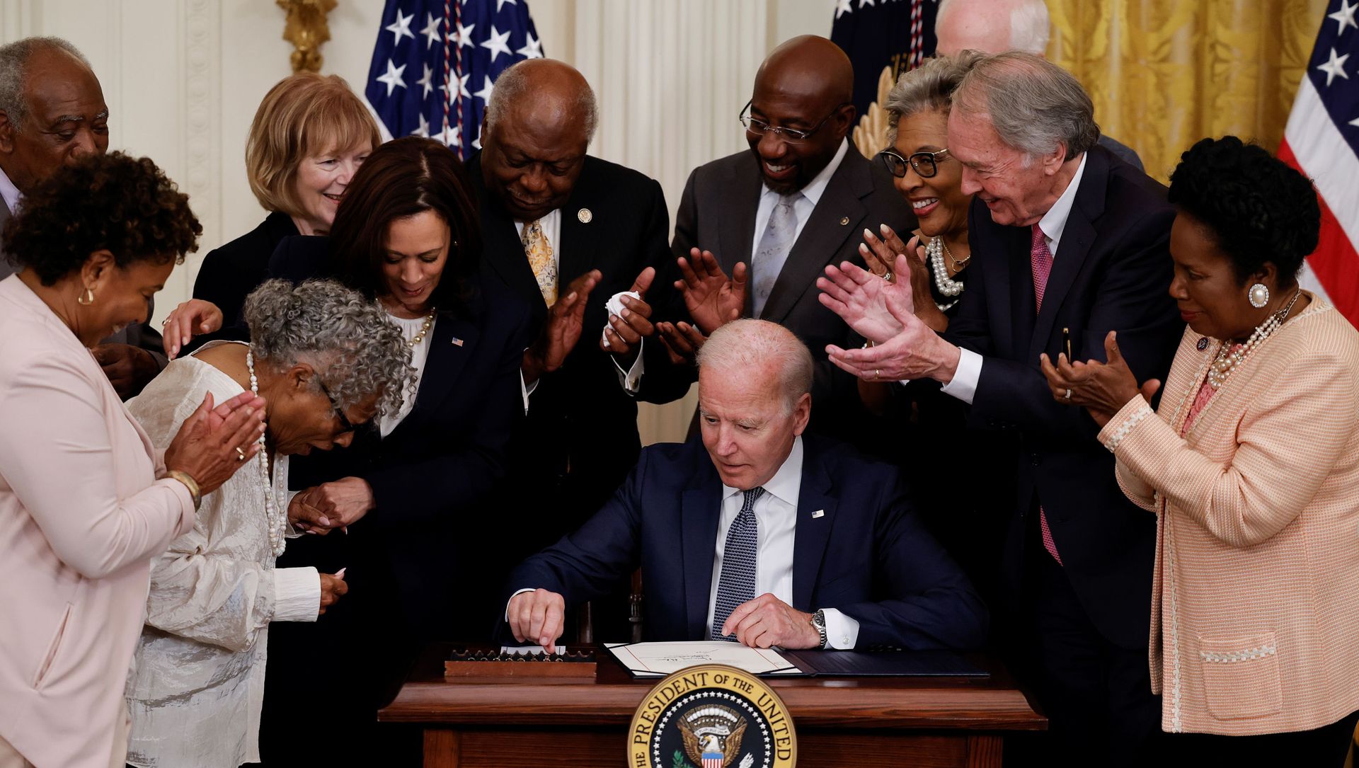 U.S. President Biden signs Juneteenth National Independence Day Act at the White House in Washington U.S. President Biden signs Juneteenth National Independence Day Act at the White House in Washington - Sputnik International, 1920, 17.06.2021