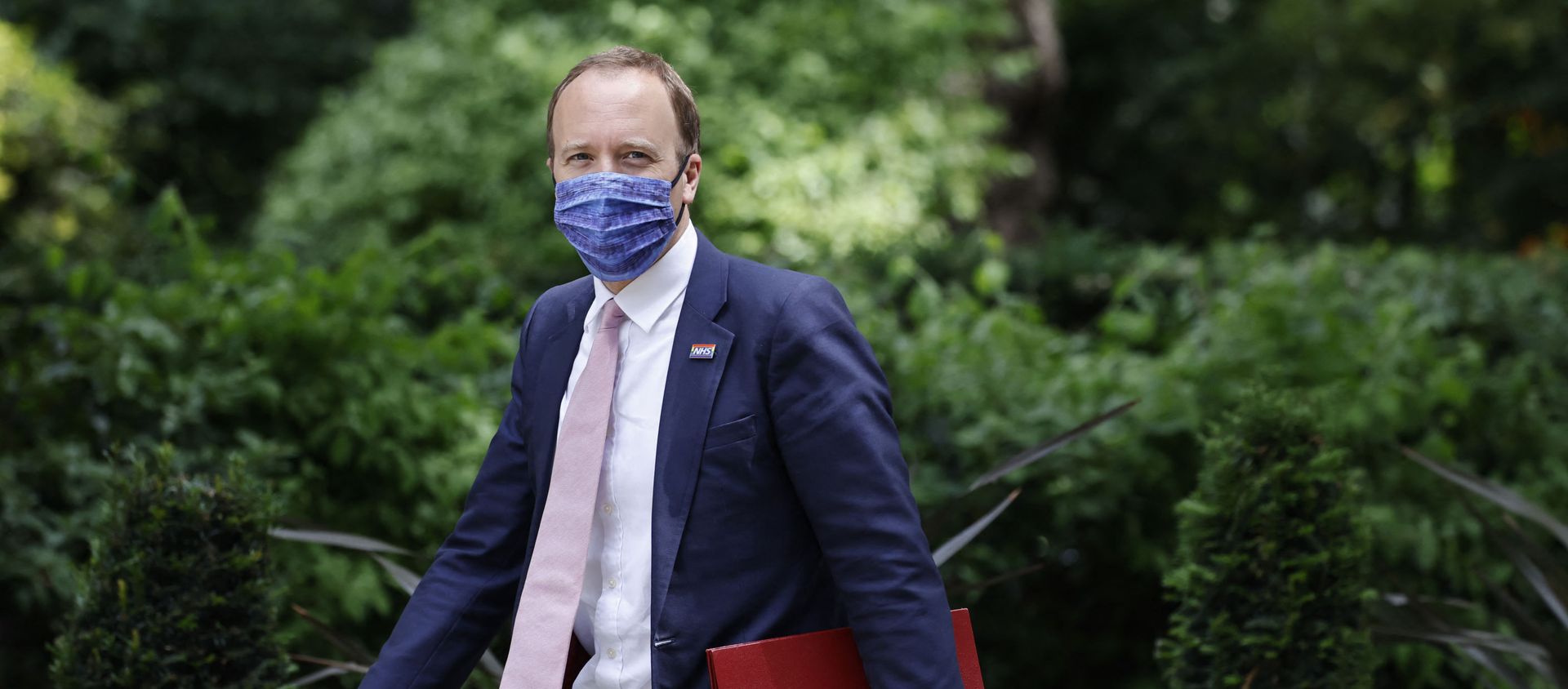 Britain's Health Secretary Matt Hancock walks along Downing Street in central London on June 15, 2021 - Sputnik International, 1920, 20.06.2021