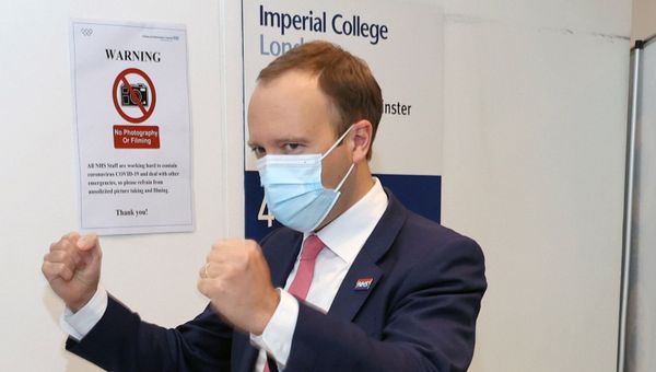 Britain's Health Secretary Hancock visits Chelsea & Westminster hospital in London Britain's Health Secretary Hancock visits Chelsea & Westminster hospital in London - Sputnik International