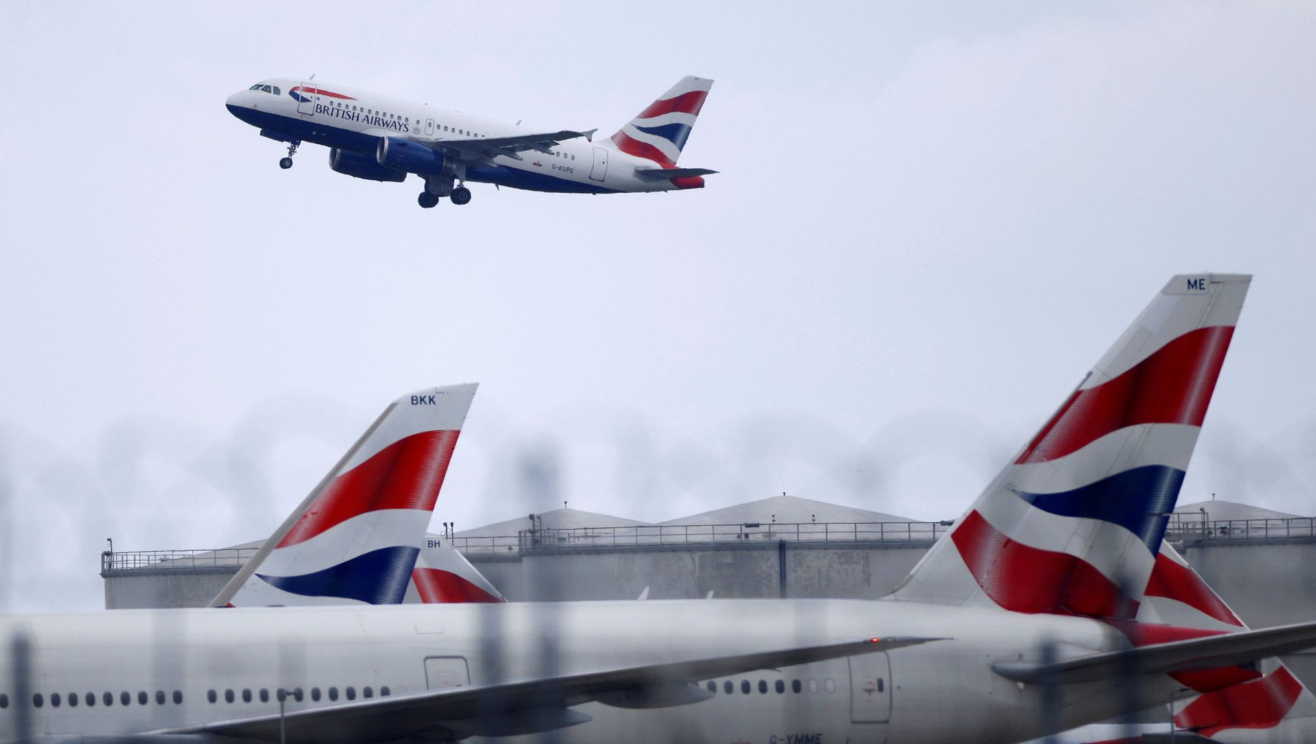 FILE PHOTO: BA Airbus A319 aircraft takes off from Heathrow Airport in London FILE PHOTO: BA Airbus A319 aircraft takes off from Heathrow Airport in London - Sputnik International, 1920, 22.06.2021