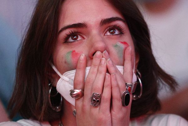 Gorgeous Female Fans Cheer National Teams at EURO 2020 Gorgeous Female Fans Cheer National Teams at EURO 2020 - Sputnik International