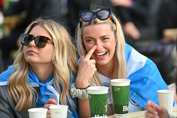 Gorgeous Female Fans Cheer National Teams at EURO 2020 Gorgeous Female Fans Cheer National Teams at EURO 2020 - Sputnik International
