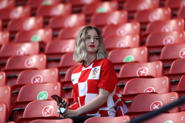 Gorgeous Female Fans Cheer National Teams at EURO 2020 Gorgeous Female Fans Cheer National Teams at EURO 2020 - Sputnik International