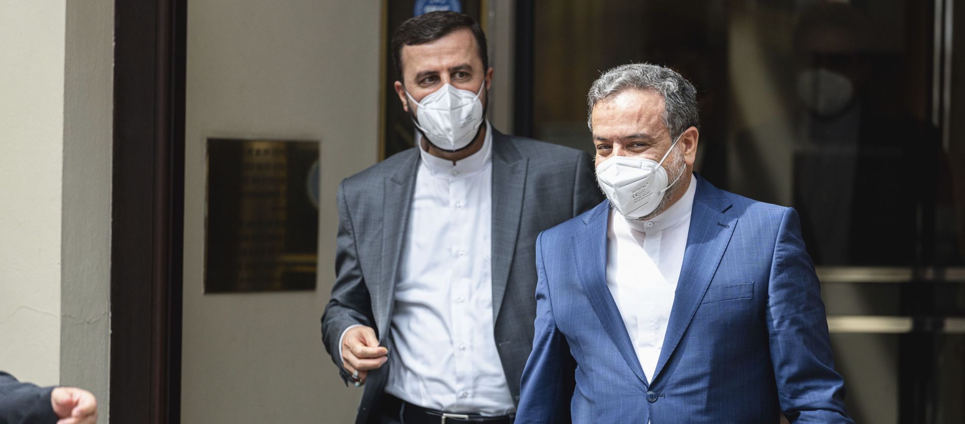 Iran's Governor to the International Atomic Energy Agency (IAEA), Kazem Gharib Abadi, and political deputy at the Ministry of Foreign Affairs of Iran, Abbas Araghchi, from left, leave the 'Grand Hotel Vienna' where closed-door nuclear talks take place in Vienna, Austria, Sunday, June 20, 2021. Iran's Governor to the International Atomic Energy Agency (IAEA), Kazem Gharib Abadi, and political deputy at the Ministry of Foreign Affairs of Iran, Abbas Araghchi, from left, leave the 'Grand Hotel Vienna' where closed-door nuclear talks take place in Vienna, Austria, Sunday, June 20, 2021. - Sputnik International, 1920, 23.06.2021