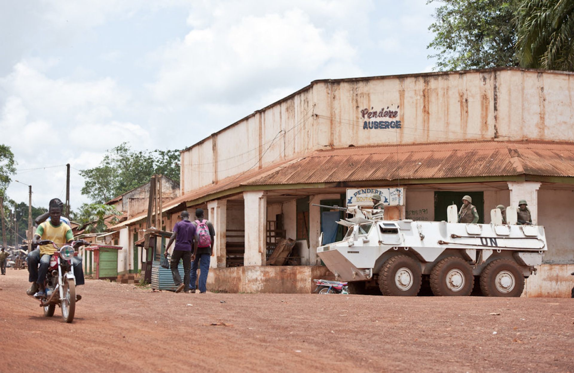 A Patria Pasi armored personnel carrier stands guard as part of the United Nations Multidimensional Integrated Stabilization Mission in the Central African Republic (MINUSCA) A Patria Pasi armored personnel carrier stands guard as part of the United Nations Multidimensional Integrated Stabilization Mission in the Central African Republic (MINUSCA) - Sputnik International, 1920, 04.02.2022