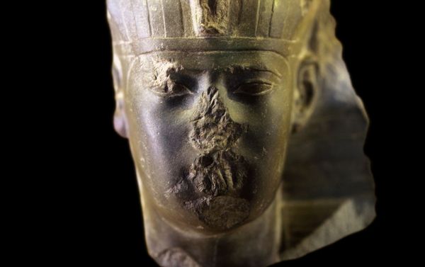 Head of an Egyptian king, presumably Apries or Amasis II - Sputnik International