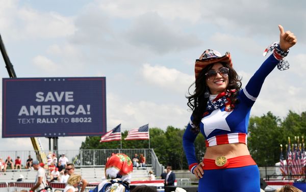 A supporter of former U.S. President Donald Trump gives a thumbs-up during his first post-presidency campaign rally at the Lorain County Fairgrounds in Wellington, Ohio, U.S., June 26, 2021. - Sputnik International