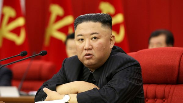 North Korean leader Kim Jong Un speaks at a meeting of the Workers' Party of Korea in Pyongyang, North Korea in this image released 18 June 2021 by the country's Korean Central News Agency. - Sputnik International