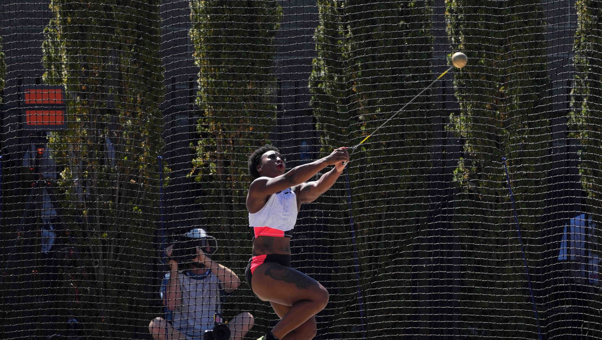 Gwendolyn Berry aka Gwen Berry places third in the women's hammer with a throw of 241-2 (73.50m) during the US Olympic Team Trials at Hayward Field. Gwendolyn Berry aka Gwen Berry places third in the women's hammer with a throw of 241-2 (73.50m) during the US Olympic Team Trials at Hayward Field. - Sputnik International, 1920, 27.06.2021