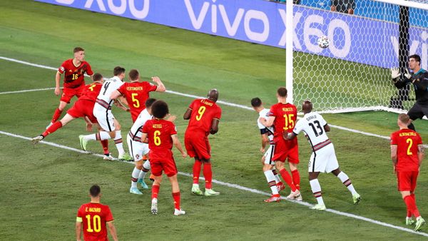 Portugal's Ruben Dias heads at goal - Sputnik International