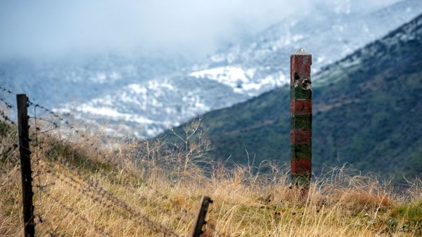 A border post from the Soviet era on the border of Azerbaijan with Iran. - Sputnik International