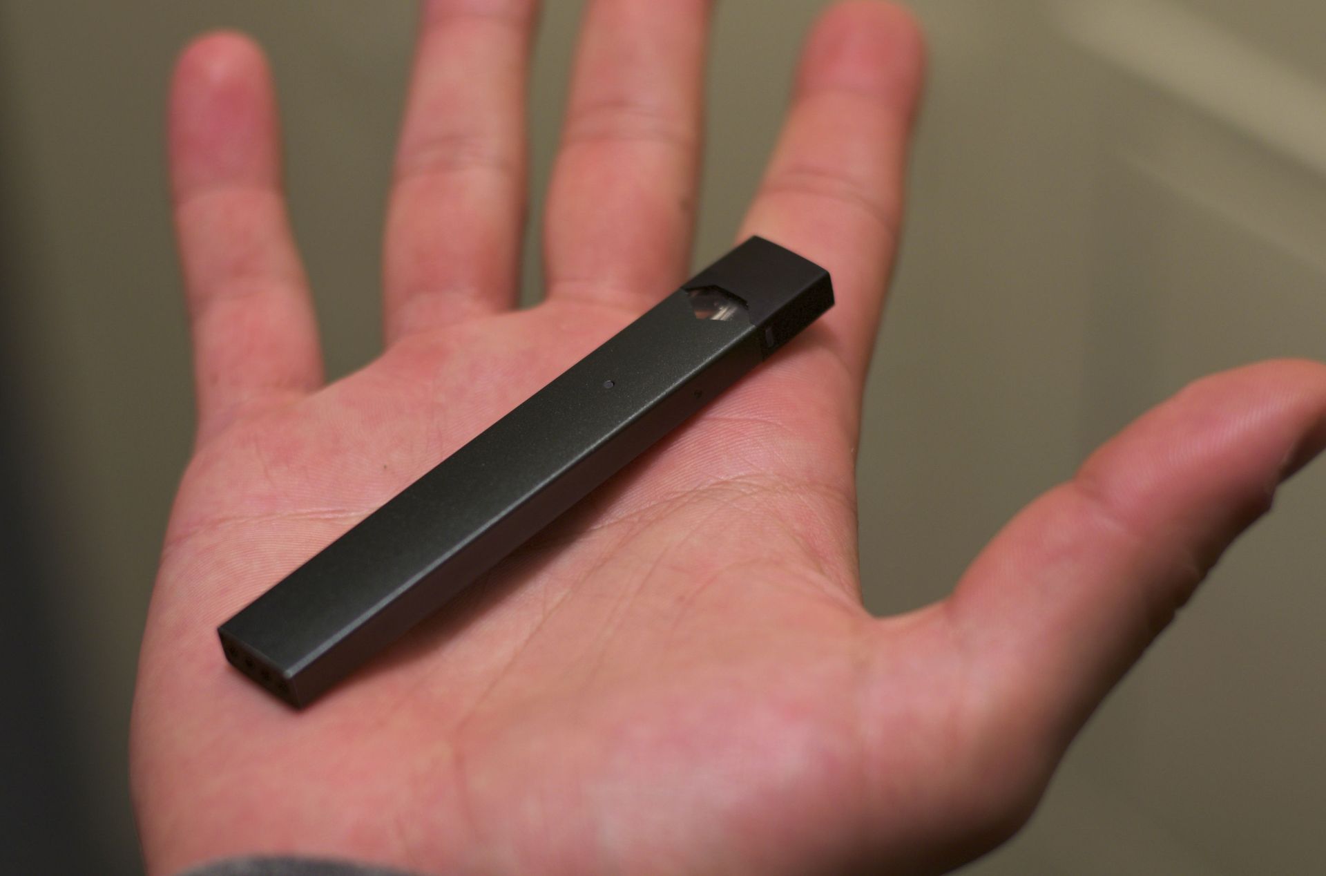E-Cig Company Juul to Pay $40 Million in Settlement of Underage Marketing Lawsuit E-Cig Company Juul to Pay $40 Million in Settlement of Underage Marketing Lawsuit - Sputnik International, 1920, 28.06.2021