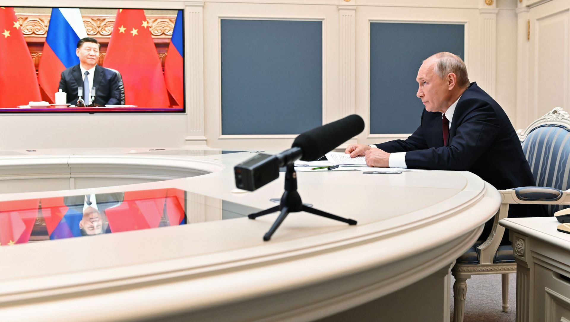 Russia’s President Vladimir Putin and China’s leader Xi Jinping Russia’s President Vladimir Putin and China’s leader Xi Jinping - Sputnik International, 1920, 29.06.2021