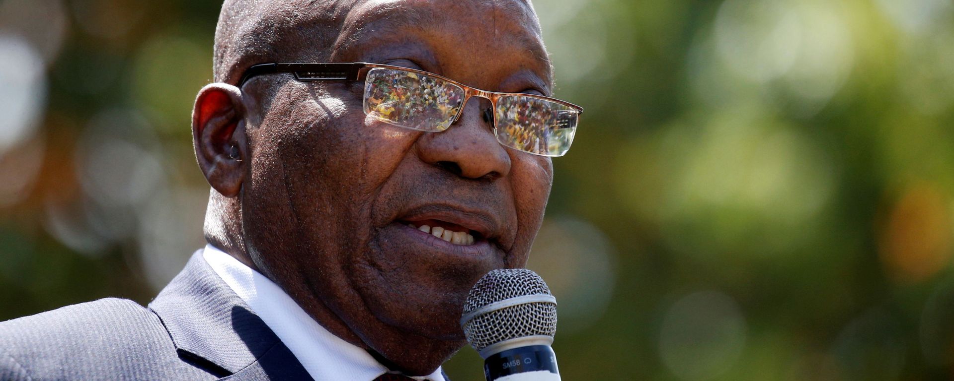 FILE PHOTO: Former South African President Jacob Zuma speaks to supporters after appearing in the High Court where he faces charges that include fraud, corruption and racketeering, in Pietermaritzburg - Sputnik International, 1920, 19.07.2021