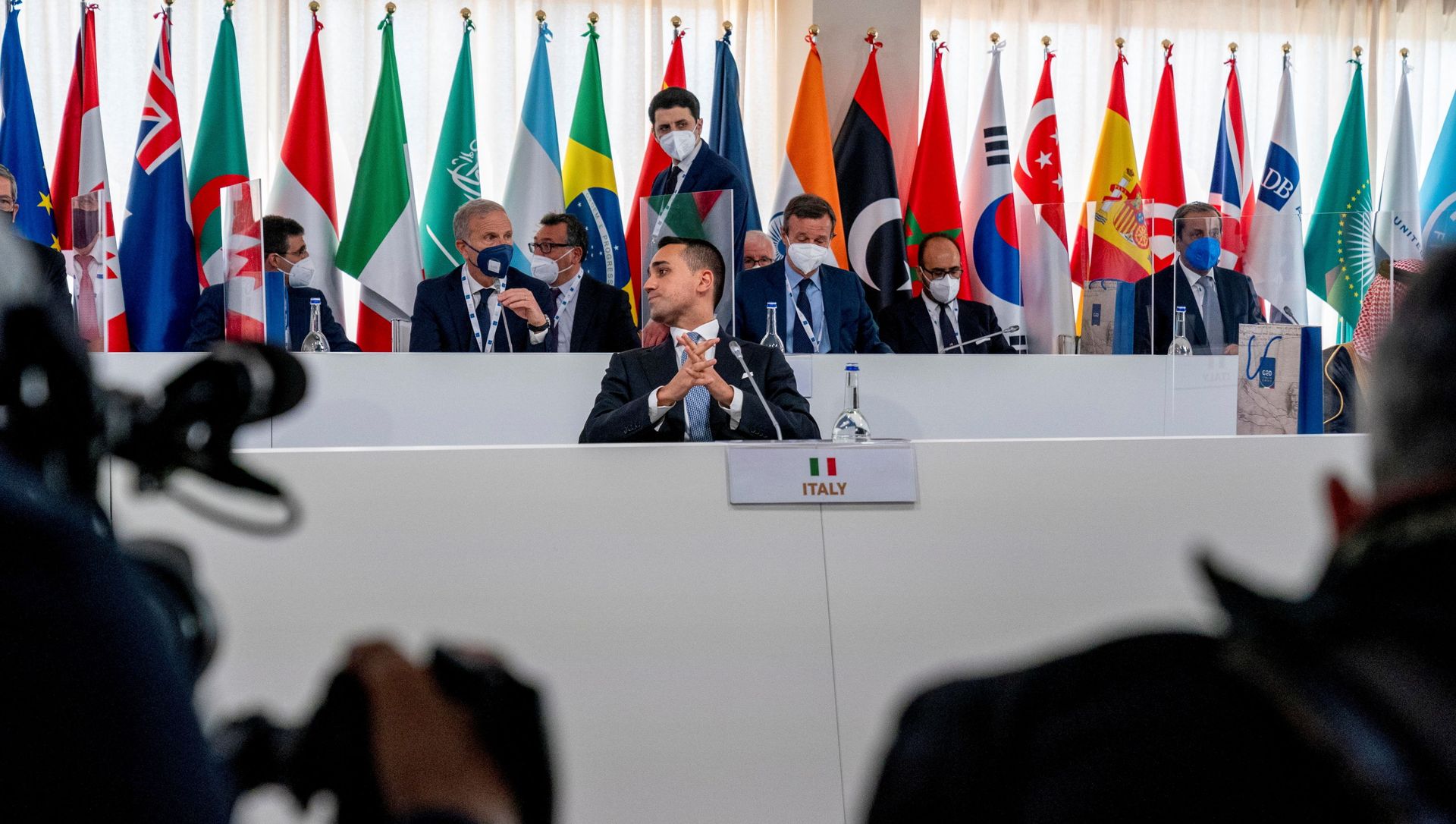 Italy's Foreign Minister Luigi Di Maio sits down to begin a G20 foreign ministers meeting in Matera, Italy June 29, 2021. Italy's Foreign Minister Luigi Di Maio sits down to begin a G20 foreign ministers meeting in Matera, Italy June 29, 2021. - Sputnik International, 1920, 29.06.2021