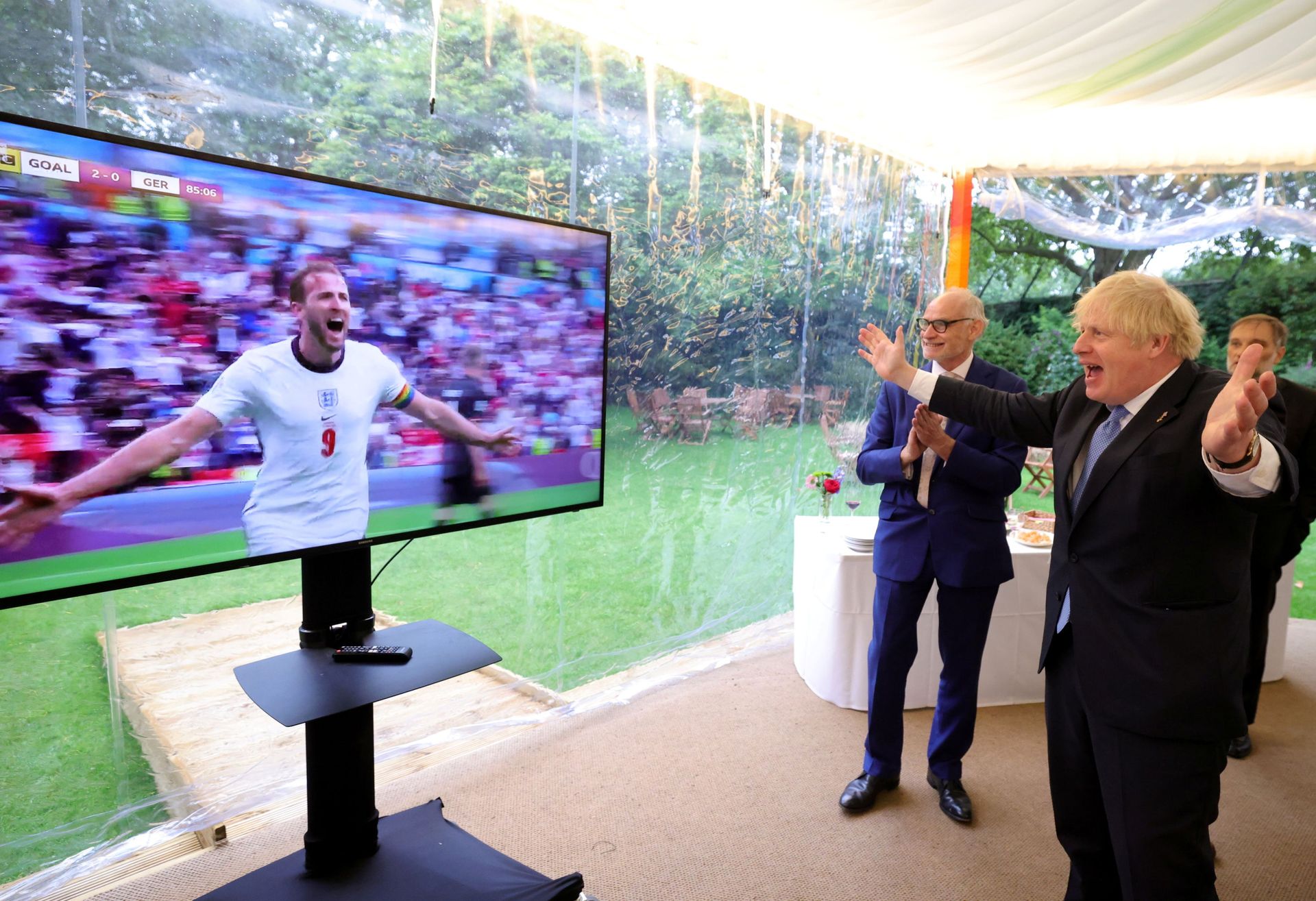 Soccer Football - Euro 2020 - Round of 16 - England v Germany - London, Britain - June 29, 2021. British Prime Minister Boris Johnson reacts. Picture taken June 29, 2021. No. 10 Downing St/Handout via REUTERS THIS IMAGE HAS BEEN SUPPLIED BY A THIRD PARTY. MANDATORY CREDIT. NO RESALES. NO ARCHIVES Soccer Football - Euro 2020 - Round of 16 - England v Germany - London, Britain - June 29, 2021. British Prime Minister Boris Johnson reacts. Picture taken June 29, 2021. No. 10 Downing St/Handout via REUTERS THIS IMAGE HAS BEEN SUPPLIED BY A THIRD PARTY. MANDATORY CREDIT. NO RESALES. NO ARCHIVES - Sputnik International, 1920, 07.09.2021