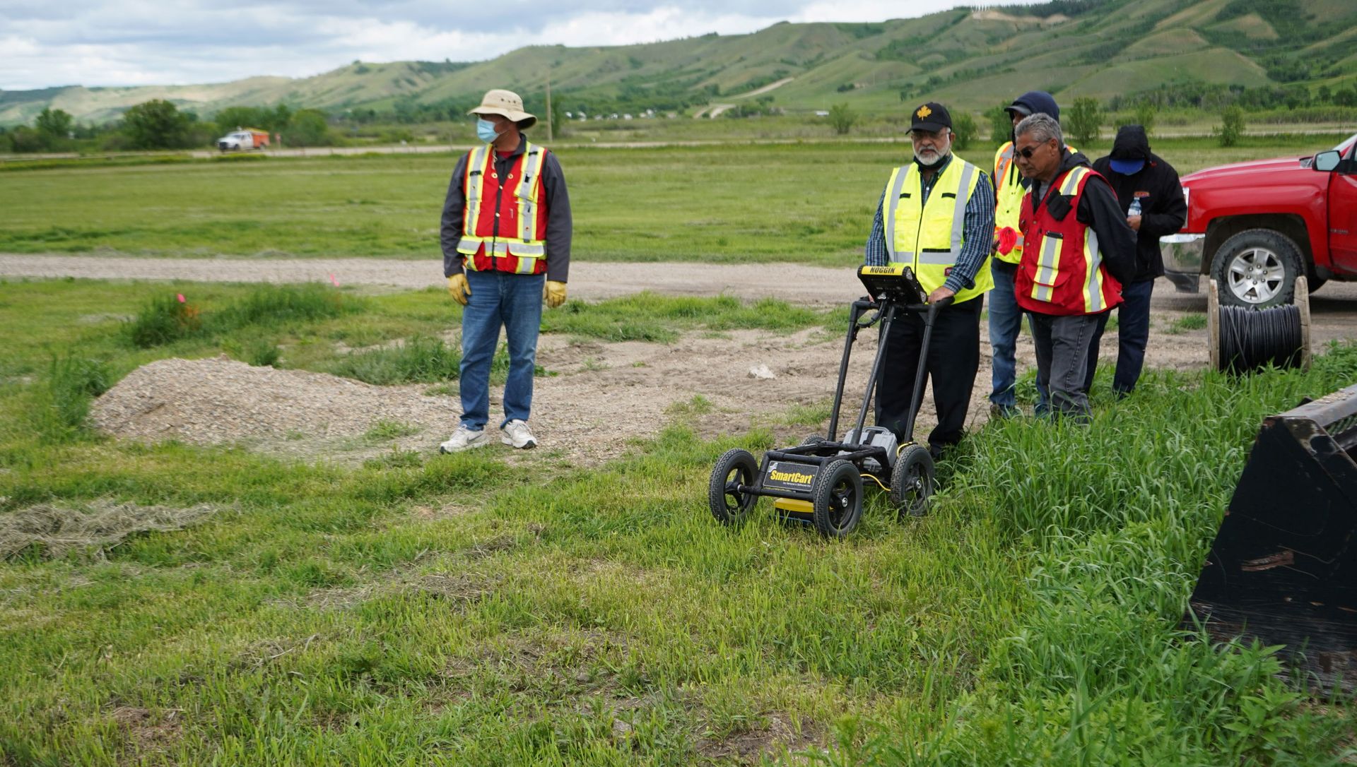 A crew performs a ground-penetrating radar search of a field, where the Cowessess First Nation said they had found 751 unmarked graves, near the former Marieval Indian Residential School in Grayson, Saskatchewan, Canada June 18, 2021. A crew performs a ground-penetrating radar search of a field, where the Cowessess First Nation said they had found 751 unmarked graves, near the former Marieval Indian Residential School in Grayson, Saskatchewan, Canada June 18, 2021. - Sputnik International, 1920, 30.06.2021