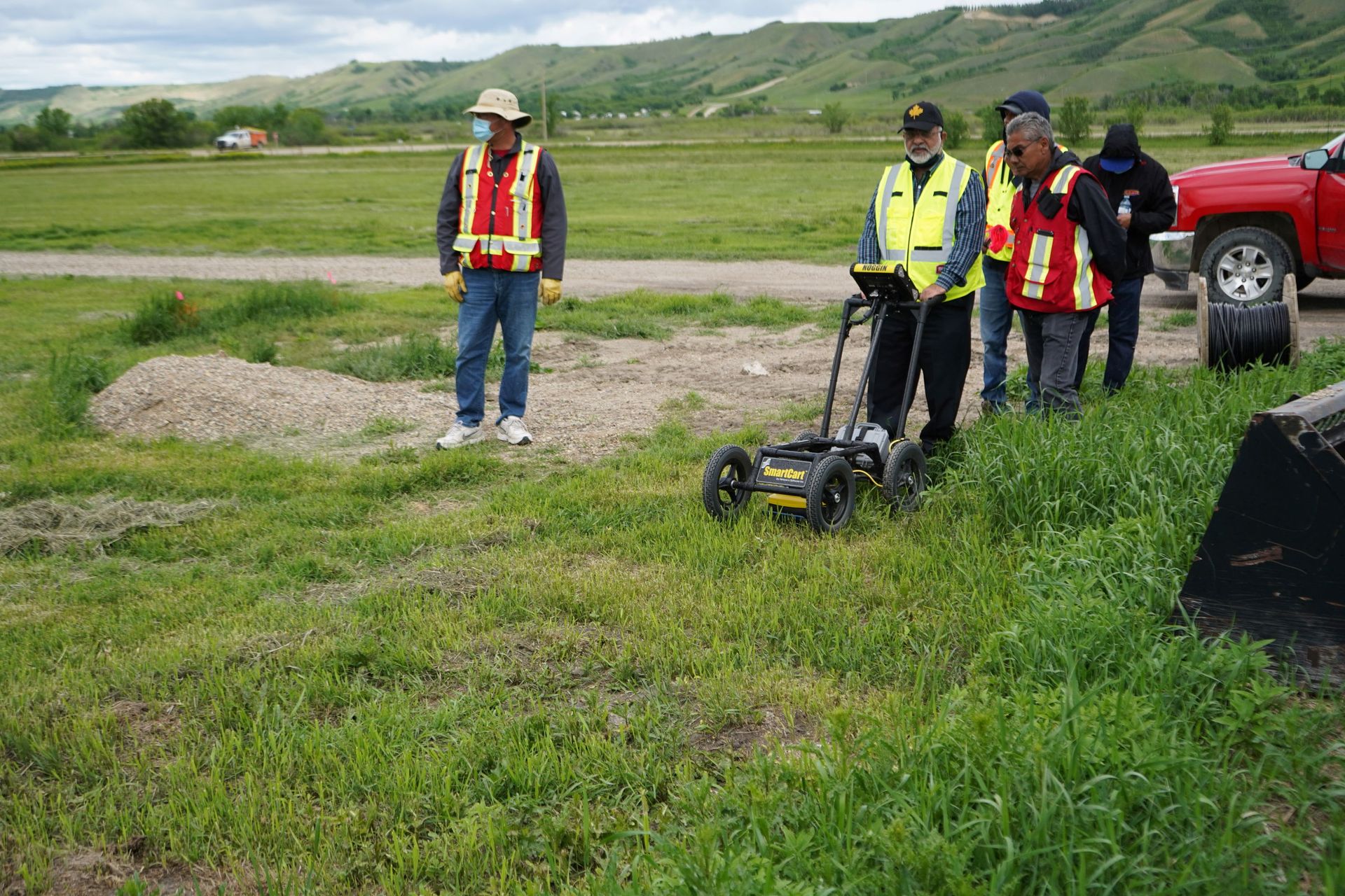 A crew performs a ground-penetrating radar search of a field, where the Cowessess First Nation said they had found 751 unmarked graves, near the former Marieval Indian Residential School in Grayson, Saskatchewan, Canada June 18, 2021. A crew performs a ground-penetrating radar search of a field, where the Cowessess First Nation said they had found 751 unmarked graves, near the former Marieval Indian Residential School in Grayson, Saskatchewan, Canada June 18, 2021. - Sputnik International, 1920, 07.09.2021