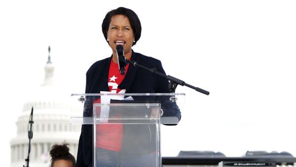 Washington, DC Mayor Muriel Bowser speaks with her daughter Miranda Bowser during a “Rally for D.C. Statehood,” the last stop of Black Voters Matter’s “Freedom Ride for Voting Rights” bus tour, at the National Mall June 26, 2021 in Washington, DC. The bus tour, also known as the “Blackest Bus in America,” has been traveling through cities in key southern states since June 18 as a “national education and outreach campaign to increase support for voting rights legislation, advocate for DC statehood, and build Black voting power.” This year is the 60th anniversary of the launch of the original Freedom Rides from Washington, D.C. throughout the South to challenge segregation in busing and public facilities. - Sputnik International