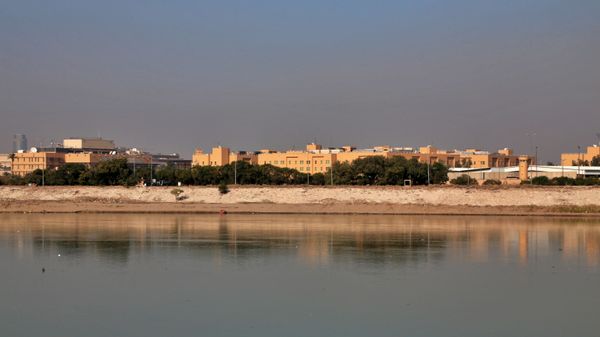 In this Jan. 3, 2020 file photo, the U.S. Embassy is seen from across the Tigris River in Baghdad, Iraq. - Sputnik International