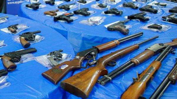 Guns are displayed after a gun buyback event organized by the New York City Police Department (NYPD), in the Queens borough of New York City, U.S., June 12, 2021. - Sputnik International