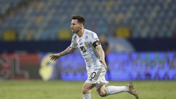 Argentina's Lionel Messi celebrates scoring his side's third goal against Ecuador during a Copa America quarterfinal soccer match at the Olimpico stadium in Goiania, Brazil, Saturday, July 3, 2021 - Sputnik International