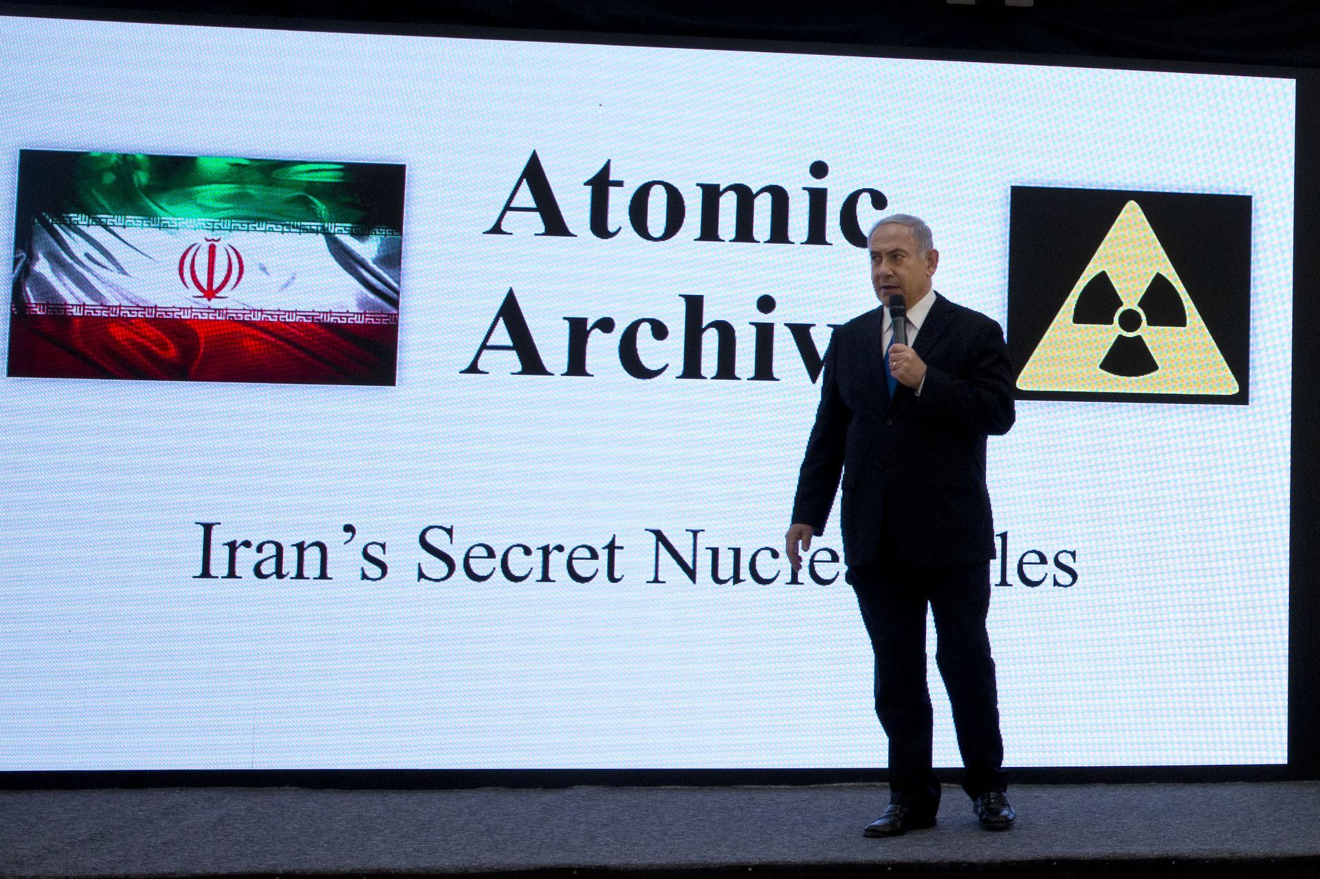 Israeli Prime Minister Benjamin Netanyahu presents material on Iranian nuclear weapons development during a press conference in Tel Aviv, Monday, April 30 2018 Israeli Prime Minister Benjamin Netanyahu presents material on Iranian nuclear weapons development during a press conference in Tel Aviv, Monday, April 30 2018 - Sputnik International, 1920, 07.09.2021