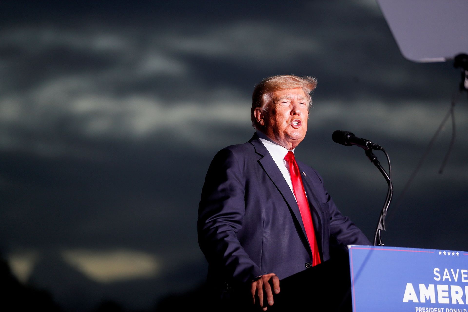 Former President Donald Trump speaks to his supporters during the Save America Rally at the Sarasota Fairgrounds in Sarasota, Florida, U.S. July 3, 2021. REUTERS/Octavio Jones Former President Donald Trump speaks to his supporters during the Save America Rally at the Sarasota Fairgrounds in Sarasota, Florida, U.S. July 3, 2021. REUTERS/Octavio Jones - Sputnik International, 1920, 07.09.2021