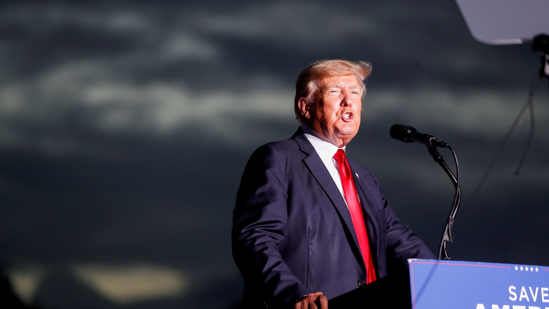 Former President Donald Trump speaks to his supporters during the Save America Rally at the Sarasota Fairgrounds in Sarasota, Florida, U.S. July 3, 2021. REUTERS/Octavio Jones - Sputnik International, 1920, 07.07.2021