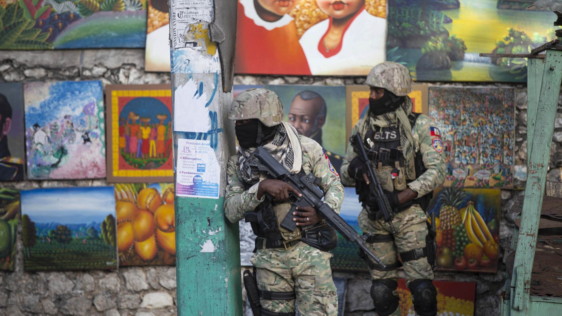 Soldiers patrol in Petion Ville, the neighborhood where the late Haitian President Jovenel Moise lived in Port-au-Prince, Haiti, Wednesday, July 7, 2021. - Sputnik International, 1920, 08.07.2021