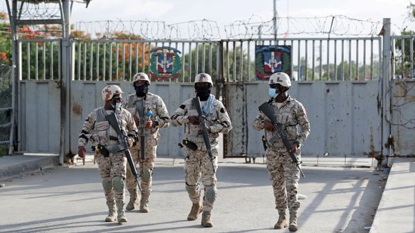 Members of the Dominican Republic's National Army guard the bridge between the Dominican Republic and Haiti, after the shared border was closed when Haiti's President Jovenel Moise was shot dead by gunmen at his private home in Port-au-Prince, in Dajabon, Dominican Republic July 7, 2021.  - Sputnik International