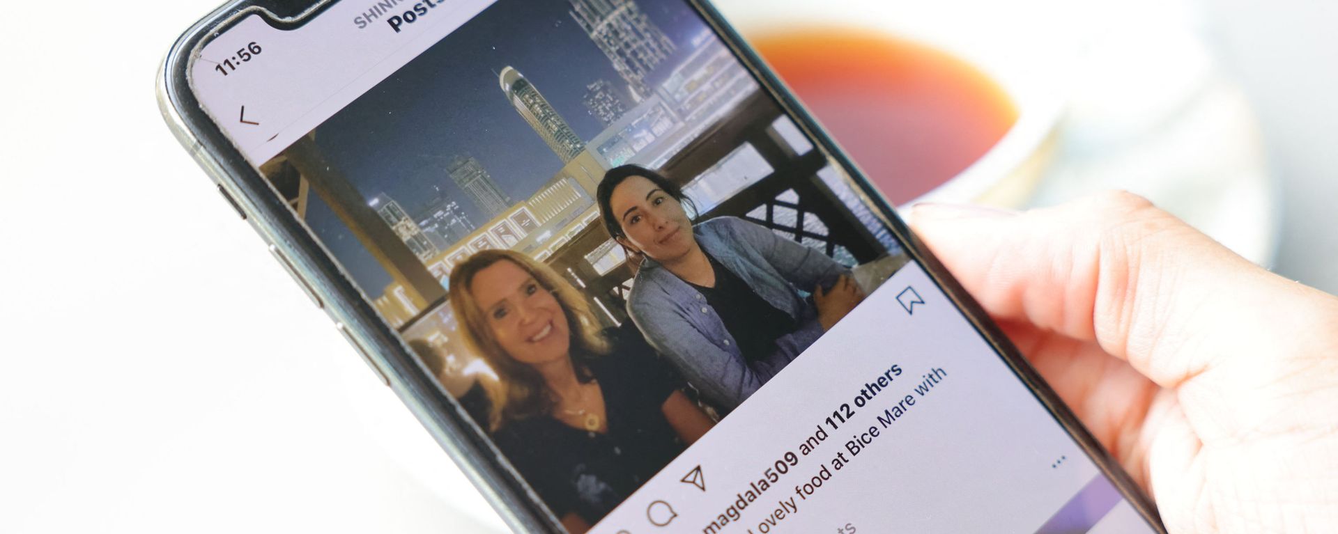 This picture taken in Dubai on May 23, 2021 shows a photo purportedly of the Gulf emirate's Sheikha Latifa (R) with an unidentified woman at a restaurant in downtown Dubai published on an unverified Instagram account this week, months after the United Nations asked for proof that the royal was still alive - Sputnik International, 1920, 08.07.2021