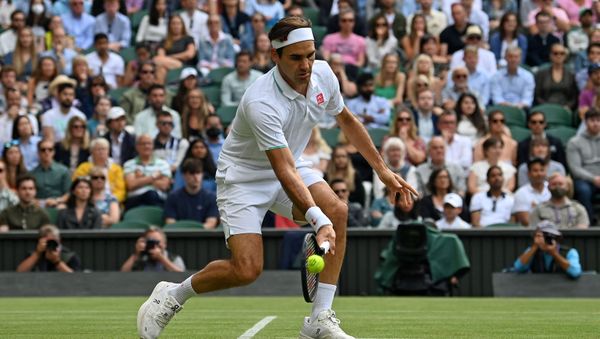 Switzerland's Roger Federer returns against Poland's Hubert Hurkacz during their men's quarter-finals match on the ninth day of the 2021 Wimbledon Championships at The All England Tennis Club in Wimbledon, southwest London, on July 7, 2021. Switzerland's Roger Federer returns against Poland's Hubert Hurkacz during their men's quarter-finals match on the ninth day of the 2021 Wimbledon Championships at The All England Tennis Club in Wimbledon, southwest London, on July 7, 2021. - Sputnik International