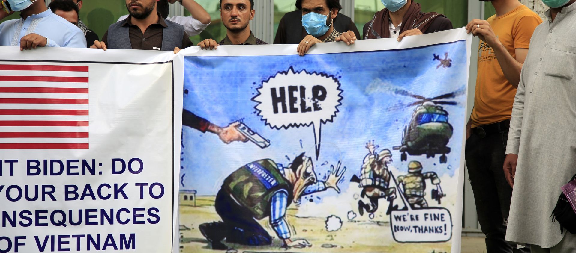 In this Friday, April 30, 2021, file photo former Afghan interpreters hold banners during a protest against the U.S. government and NATO in Kabul, Afghanistan. - Sputnik International, 1920, 09.07.2021