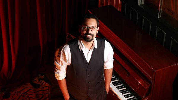 Arjun Sagar Gupta, accomplished pianist and founder of The Piano Man Jazz Club in India. - Sputnik International