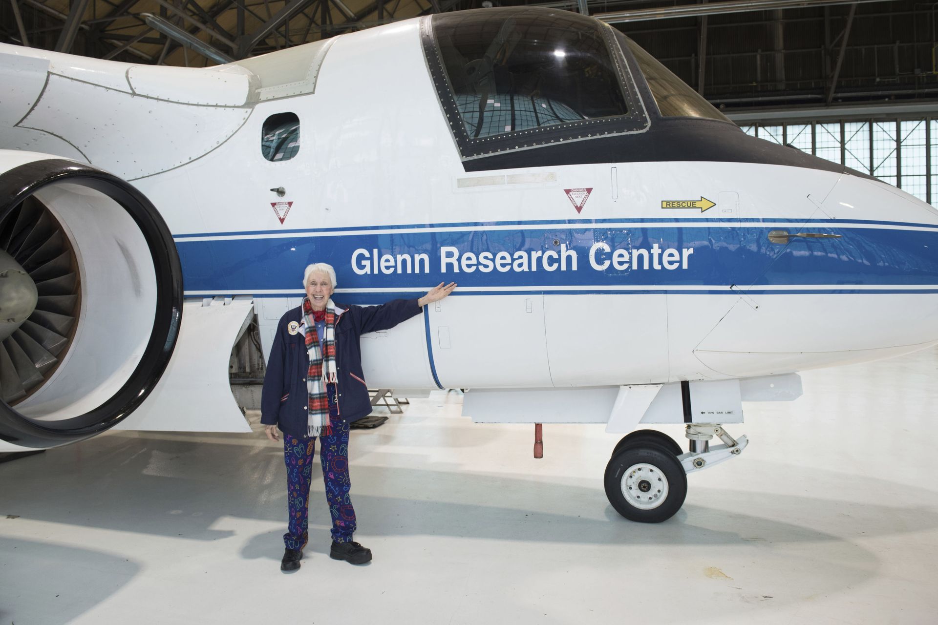 In this 2019 photo made available by NASA, Mercury 13 astronaut trainee Wally Funk visits the Glenn Research Center at Lewis Field in Cleveland, Ohio - Sputnik International, 1920, 07.09.2021