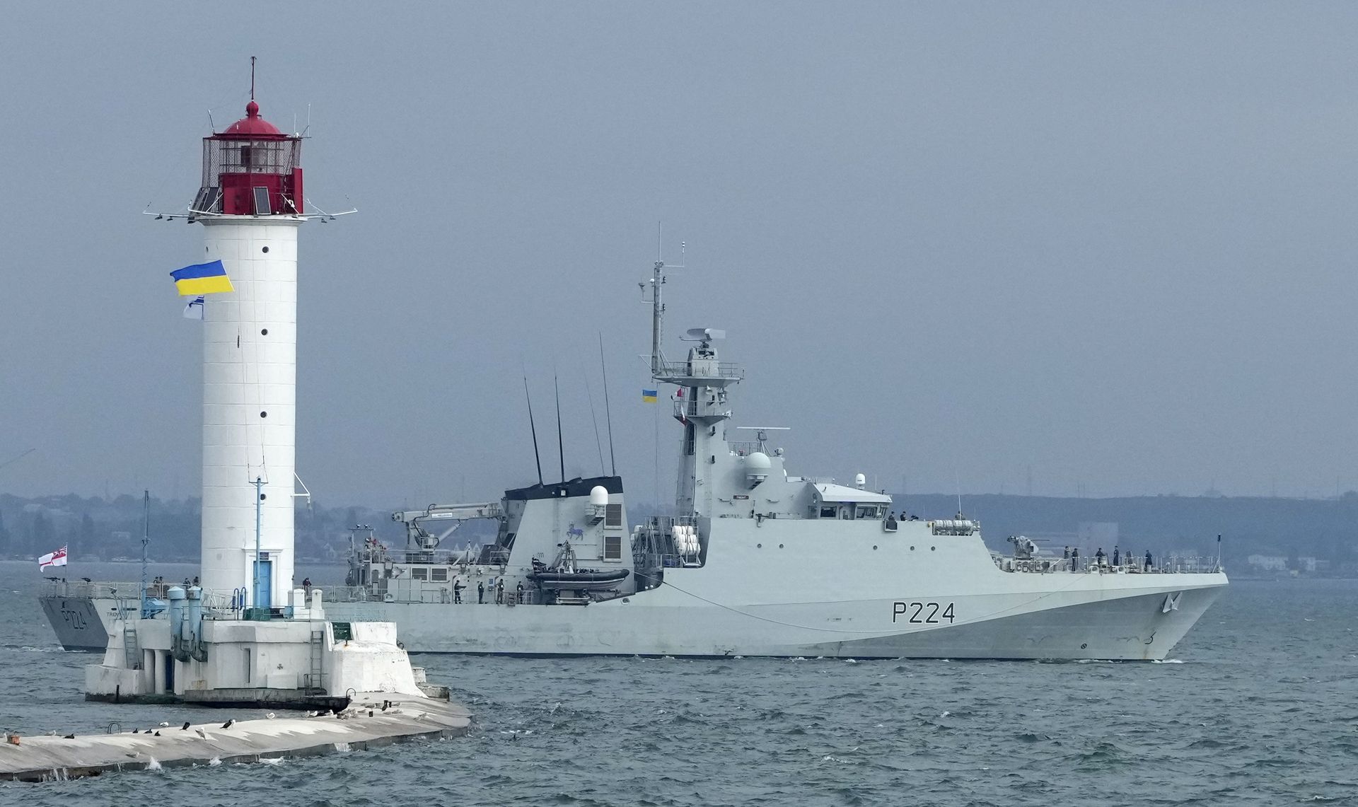 A view of the Britain's Royal Navy patrol ship OPV Trent in the Black Sea, Wednesday, July 7, 2021 during Sea Breeze 2021 maneuvers A view of the Britain's Royal Navy patrol ship OPV Trent in the Black Sea, Wednesday, July 7, 2021 during Sea Breeze 2021 maneuvers - Sputnik International, 1920, 01.03.2022