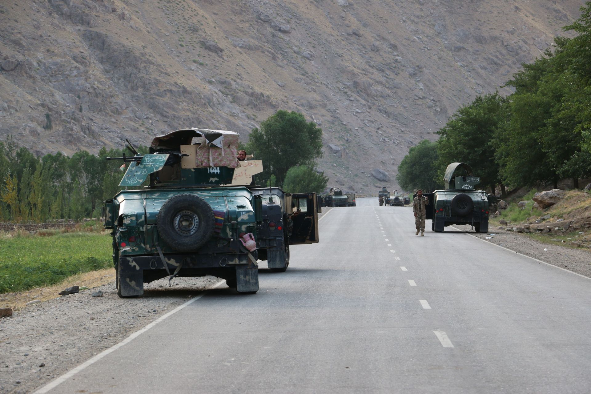 Afghan soldiers pause on a road at the front line of fighting between Taliban and Security forces, near the city of Badakhshan, northern Afghanistan, Sunday, July. 4, 2021. Afghan soldiers pause on a road at the front line of fighting between Taliban and Security forces, near the city of Badakhshan, northern Afghanistan, Sunday, July. 4, 2021. - Sputnik International, 1920, 07.09.2021