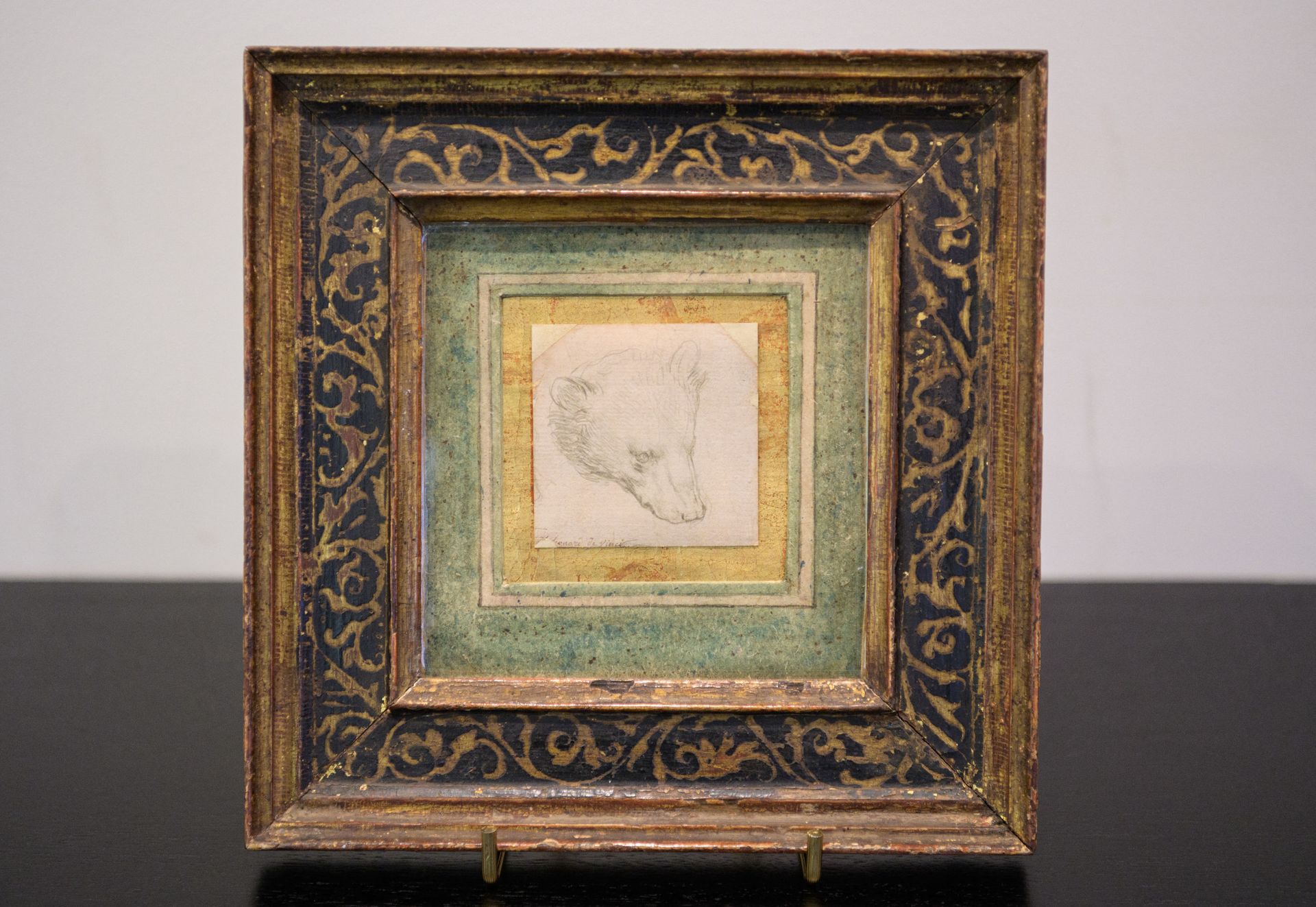 Leonardo da Vinci's rare drawing of a bear, measuring 2 ѕ x 2 ѕ inches (7 x 7 cm), estimated at Ј8,000,000-12,000,000 (over $16 million) is on display ahead of its sale at Christie’s London in July on May 10, 202 in New York City. Leonardo da Vinci's rare drawing of a bear, measuring 2 ѕ x 2 ѕ inches (7 x 7 cm), estimated at Ј8,000,000-12,000,000 (over $16 million) is on display ahead of its sale at Christie’s London in July on May 10, 202 in New York City. - Sputnik International, 1920, 07.09.2021