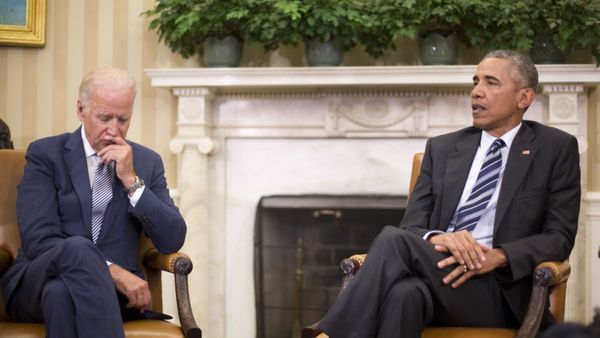President Barack Obama, right, speaks to members of the media in the Oval Office of the White House in Washington, Monday, June 13, 2016, after getting briefed on the investigation of a shooting at a nightclub in Orlando by FBI Director James Comey, Homeland Security Secretary Jeh Johnson, and other officials - Sputnik International
