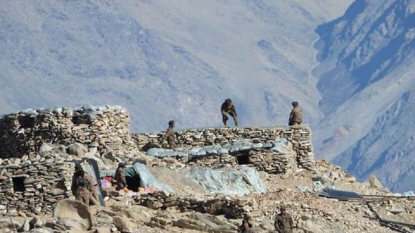 This photograph provided by the Indian Army, according to them shows Chinese troops dismantling their bunkers at Pangong Tso region, in Ladakh along the India-China border on Monday, Feb.15, 2021 - Sputnik International