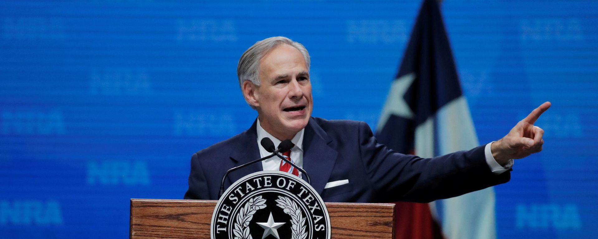 Texas Governor Greg Abbott speaks at the annual National Rifle Association (NRA) convention in Dallas, Texas, U.S., May 4, 2018 Texas Governor Greg Abbott speaks at the annual National Rifle Association (NRA) convention in Dallas, Texas, U.S., May 4, 2018 - Sputnik International, 1920, 24.02.2022