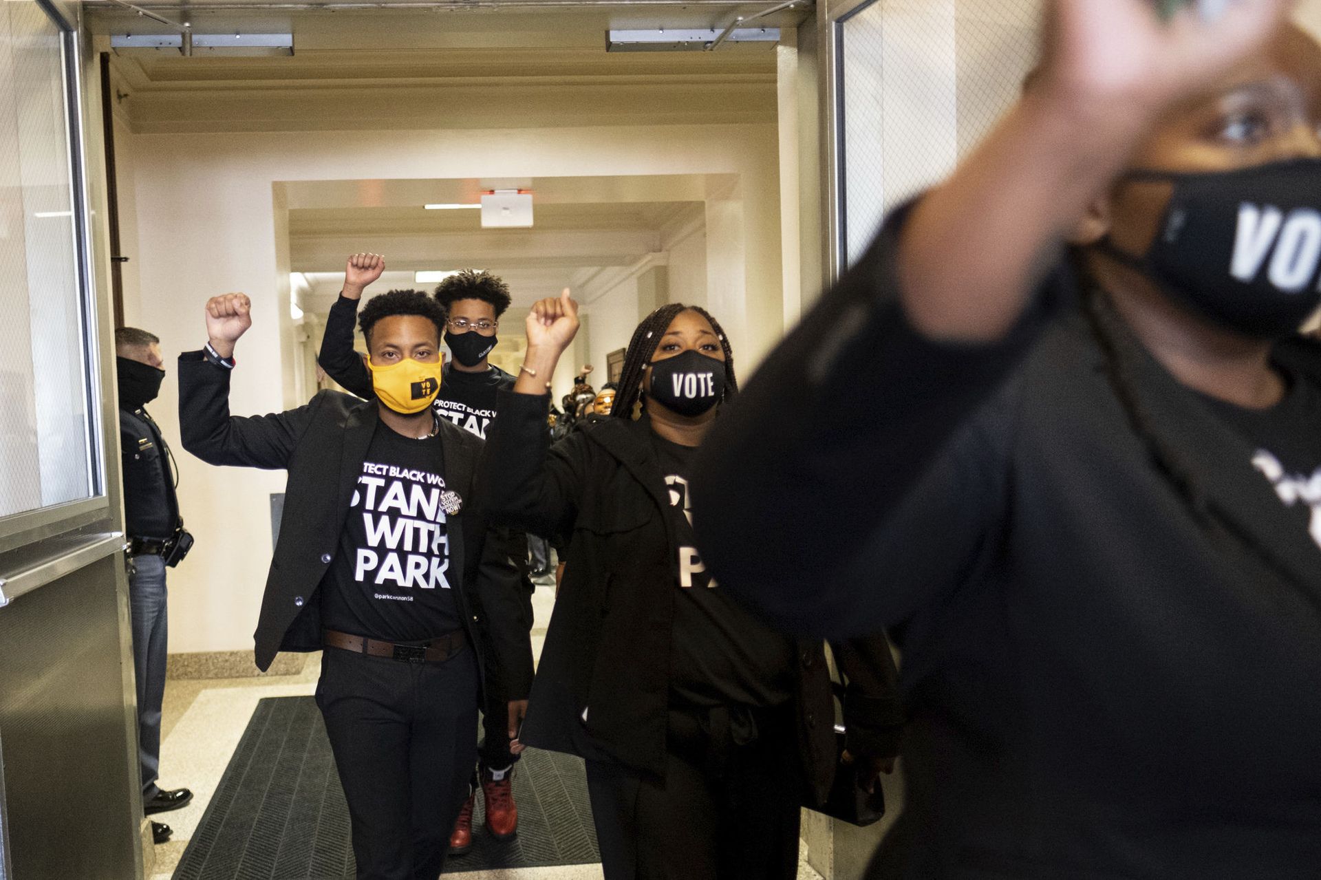 Supporters of Georgia State Rep. Park Cannon, D-Atlanta, leave the State Capitol in Atlanta on Monday morning, March 29, 2021 after escorting her into the building. Cannon was arrested last week for knocking on the governor's office door as he signed voting legislation. Supporters of Georgia State Rep. Park Cannon, D-Atlanta, leave the State Capitol in Atlanta on Monday morning, March 29, 2021 after escorting her into the building. Cannon was arrested last week for knocking on the governor's office door as he signed voting legislation. - Sputnik International, 1920, 07.09.2021
