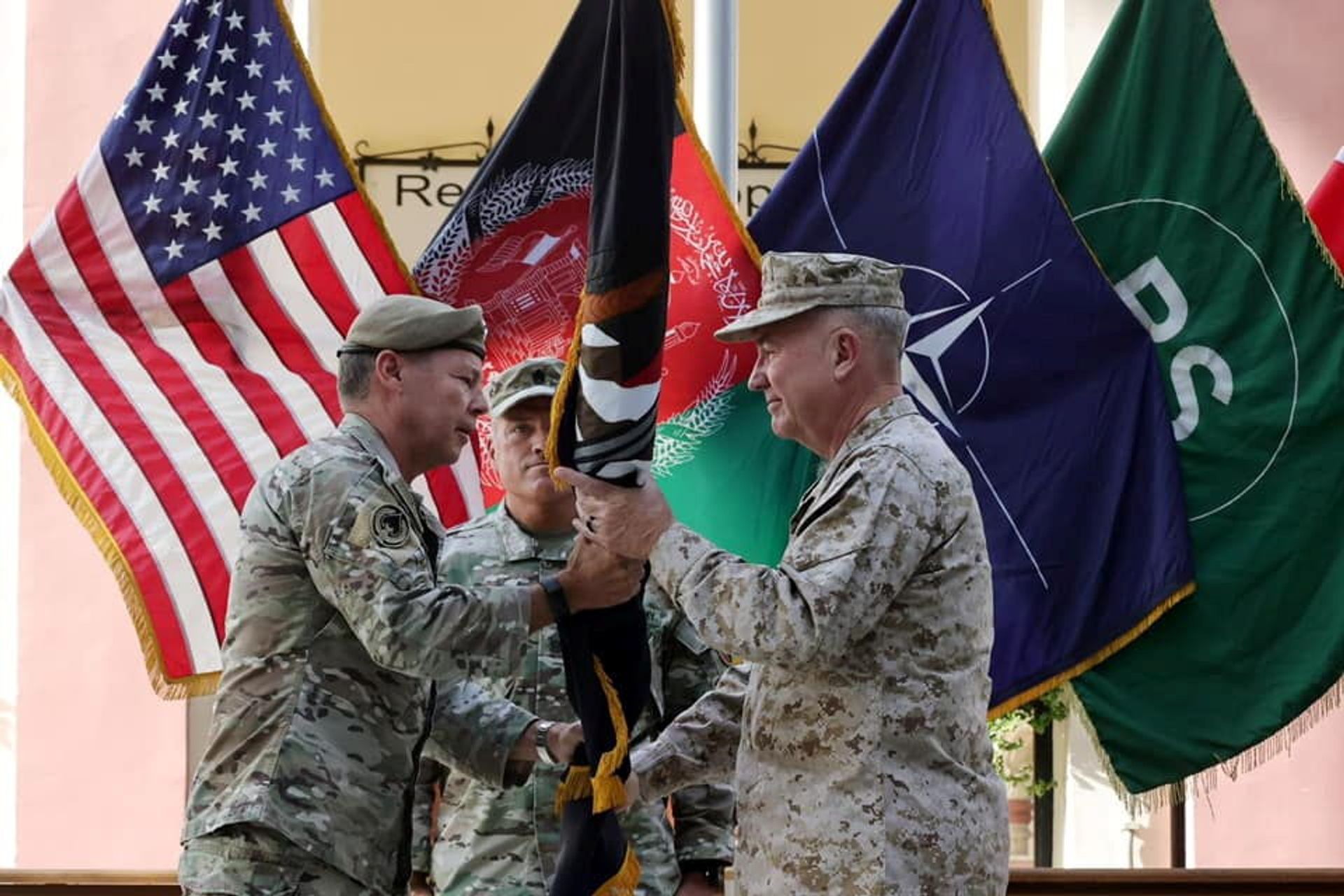 General Austin Scott Miller, commander of U.S. forces and NATO's Resolute Support Mission, hands over his command to U.S. Marine General Kenneth McKenzie, during a ceremony in Kabul, Afghanistan July 12, 2021 General Austin Scott Miller, commander of U.S. forces and NATO's Resolute Support Mission, hands over his command to U.S. Marine General Kenneth McKenzie, during a ceremony in Kabul, Afghanistan July 12, 2021 - Sputnik International, 1920, 07.09.2021