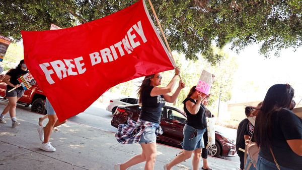 Protesters attend a #FreeBritney Rally at Stanley Mosk Courthouse on July 14, 2021 in Los Angeles, California. The group is calling for an end to the 13-year conservatorship lead by the pop star's father, Jamie Spears and Jodi Montgomery, who have control over her finances and business dealings. Planned co-conservator Bessemer Trust is petitioning the court to resign from its position after Britney Spears spoke out in court about the conservatorship.  - Sputnik International