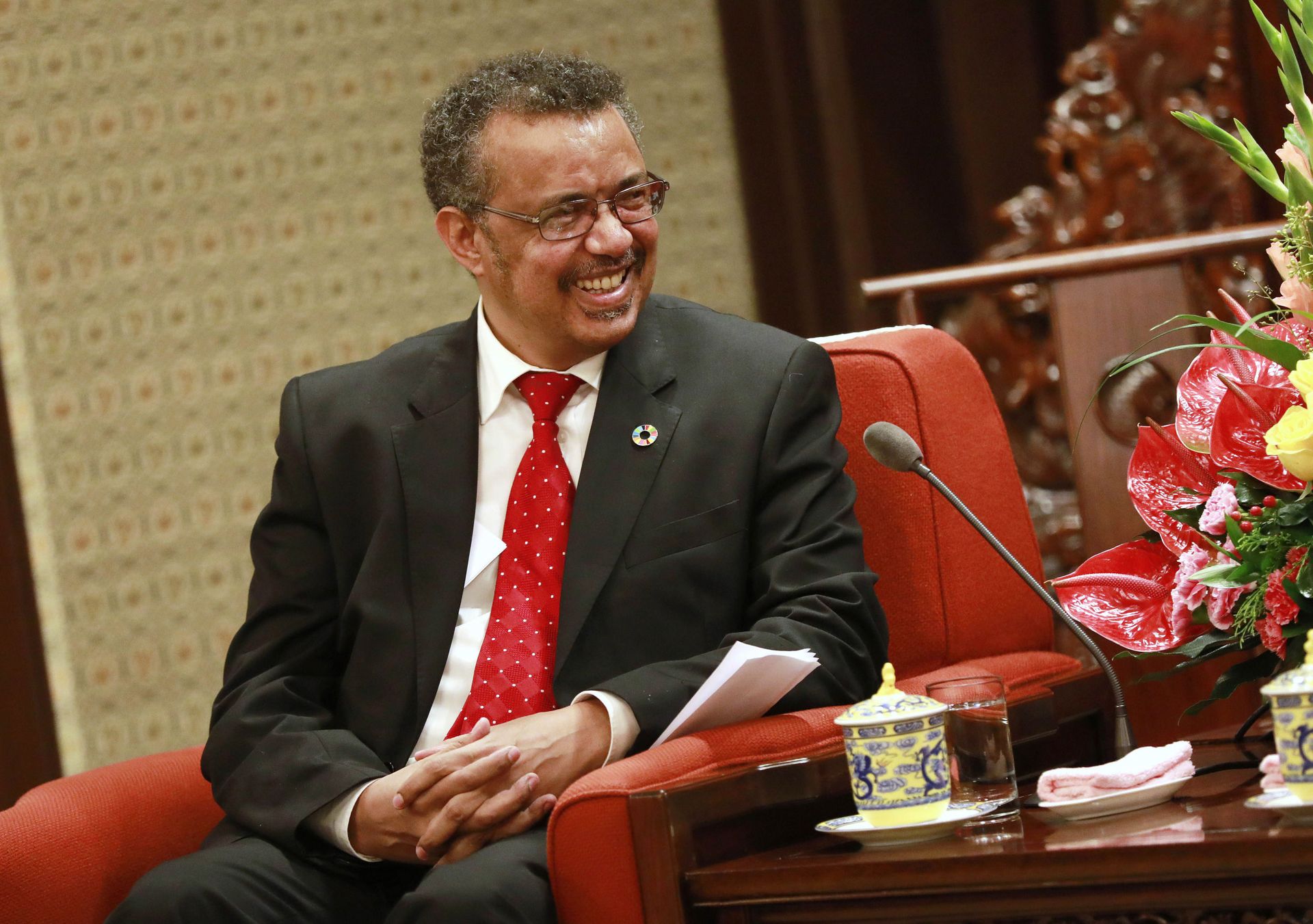 Director General of the World Health Organization (WHO) Tedros Adhanom Ghebreyesus meets with China's Premier Li Keqiang (not in photo) during a meeting at the Zhongnanhai Leadership Compound in Beijing, Friday, Aug. 18 2017 - Sputnik International, 1920, 07.09.2021