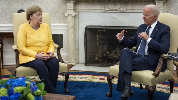 German Chancellor Angela Merkel (L) and U.S. President Joe Biden make brief remarks to the press before a meeting in the Oval Office at the White House on July 15, 2021 in Washington, DC. During what is likely her last official visit to Washington, the leaders are expected to discuss their shared priorities on climate change and defense; and Biden is expected to voice his concerns about the Nord Stream 2 Russian natural gas pipeline. - Sputnik International