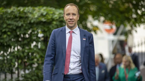 Britain's Health Secretary Matt Hancock visits Chelsea and Westminster Hospital in west London, Thursday June 17, 2021 - Sputnik International